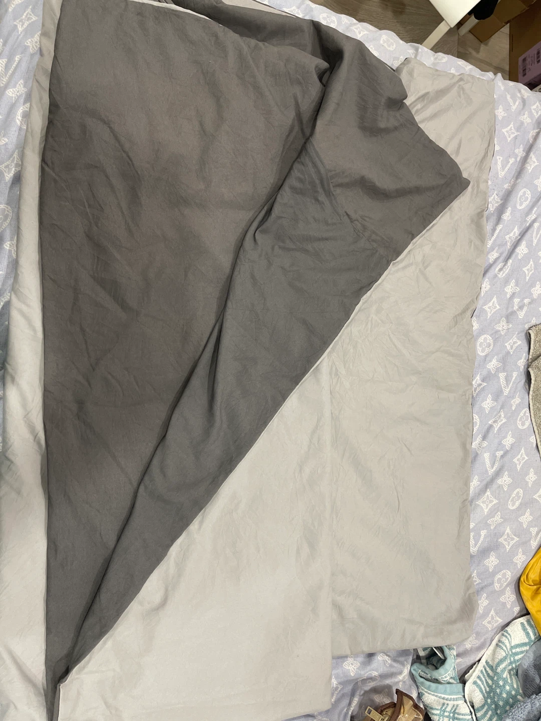 Grey and Beige Reversible Duvet Cover - photo 2
