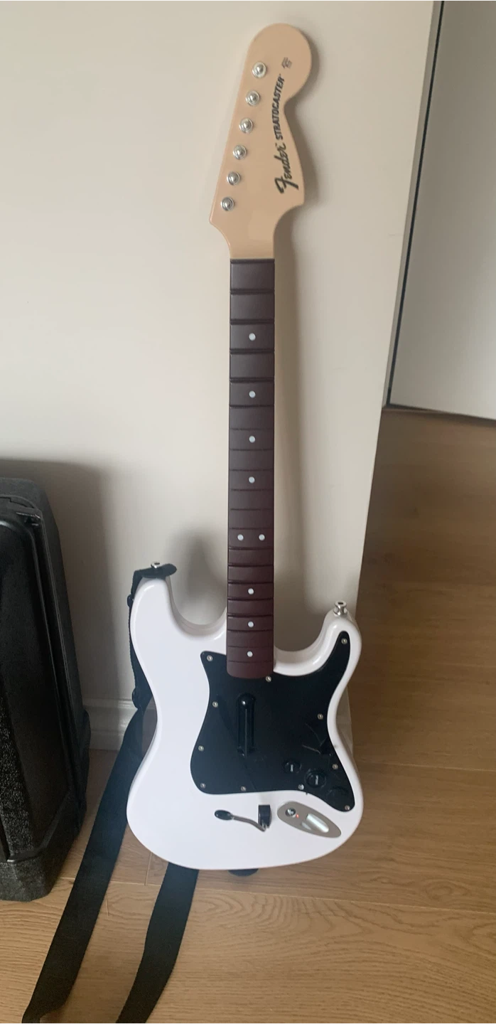 Wireless Fender Stratocaster Guitar for PlayStation 4