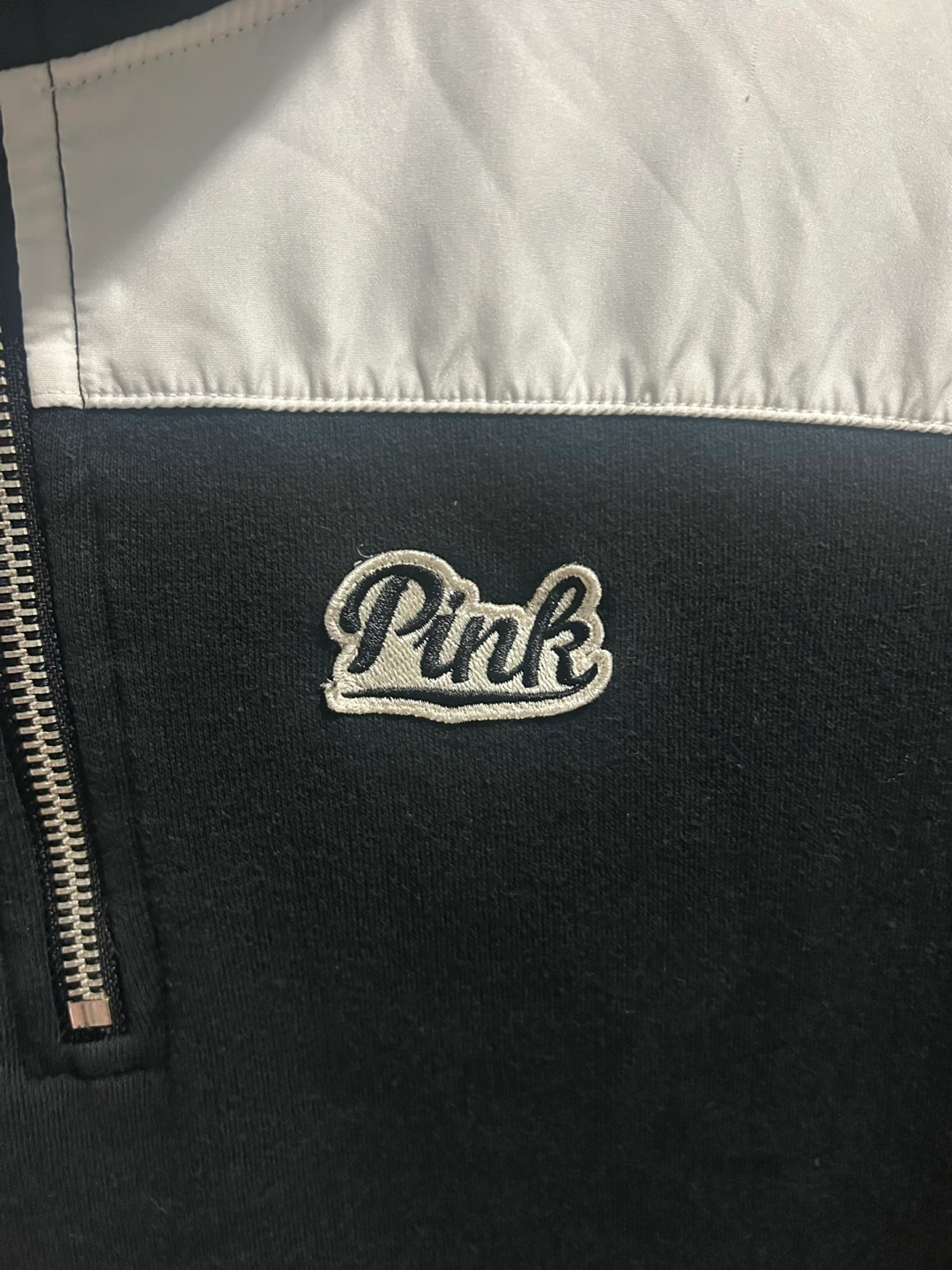 Black and white Victoria’s Secret Pink zip up hoodie 2016 (?) - photo 3