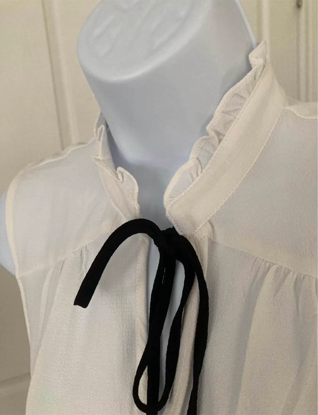 Active USA White Sleeveless Blouse - Medium - photo 2