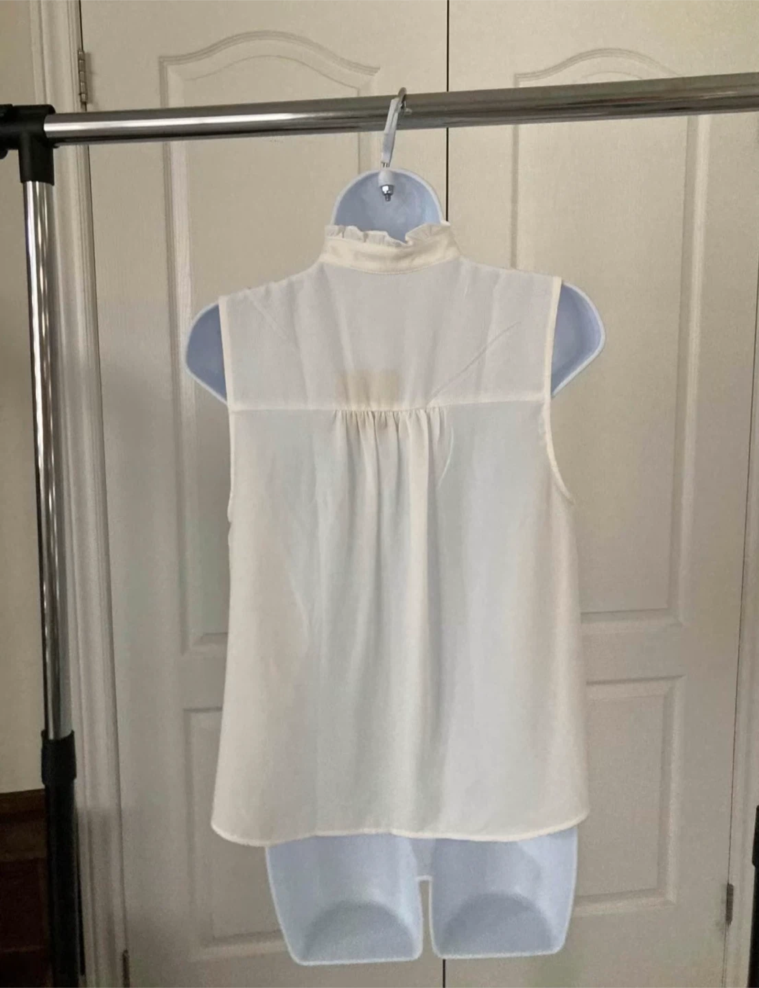 Active USA White Sleeveless Blouse - Medium - photo 3