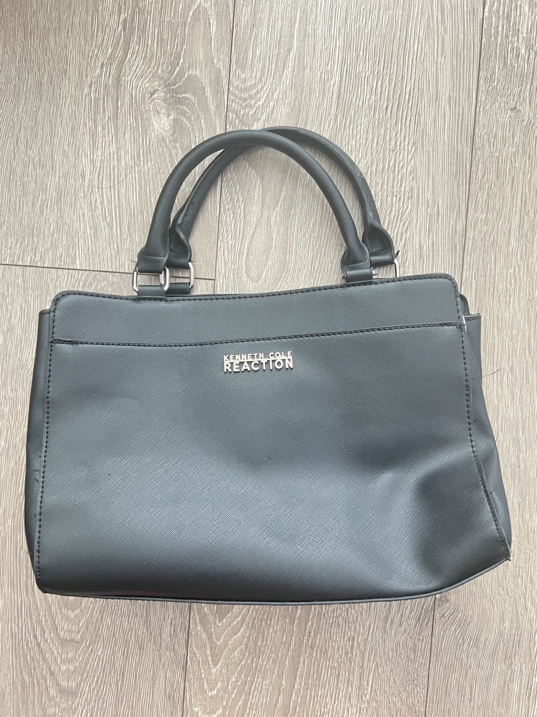 Black Kenneth Cole handbag