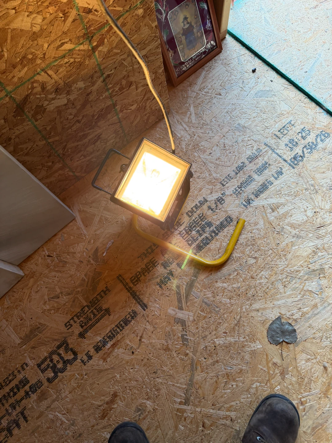 Right Touch Inc. Quartz Halogen Work Light