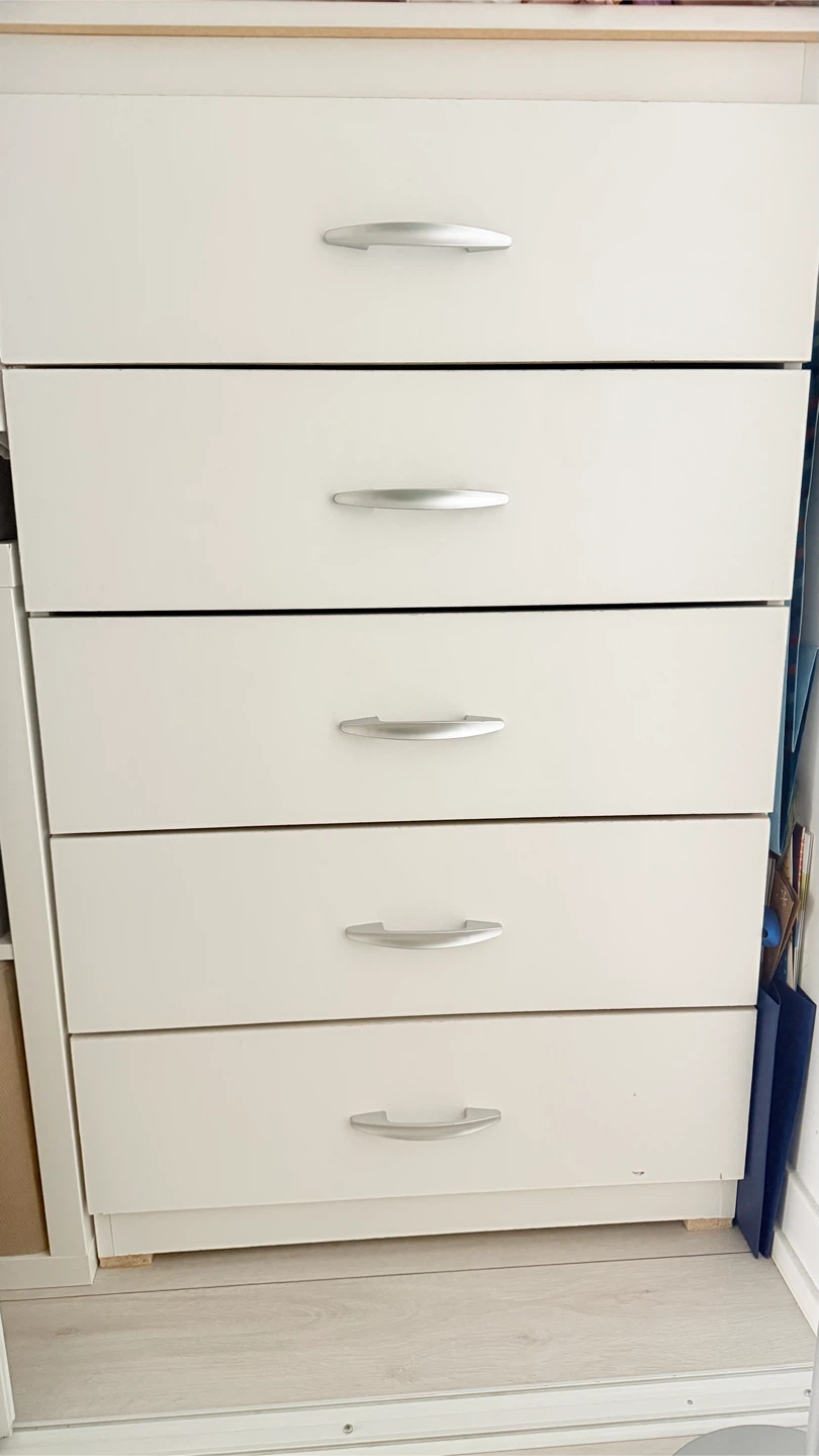 White 5-Drawer Dresser