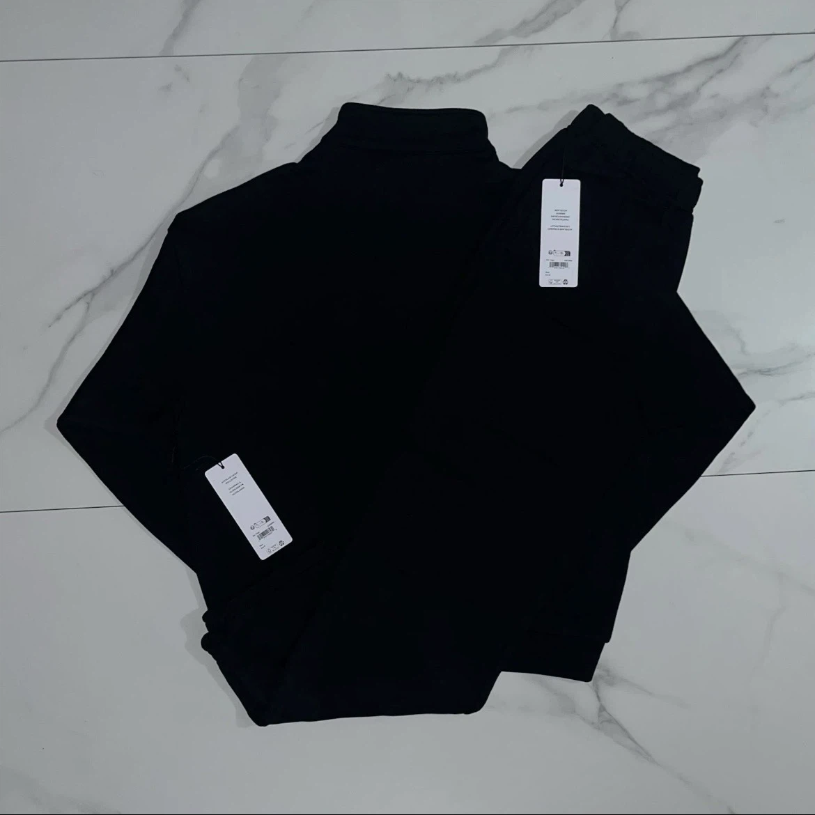 Alo Yoga Quarter Zip Pullover & Sweatpants Set - Black - photo 2