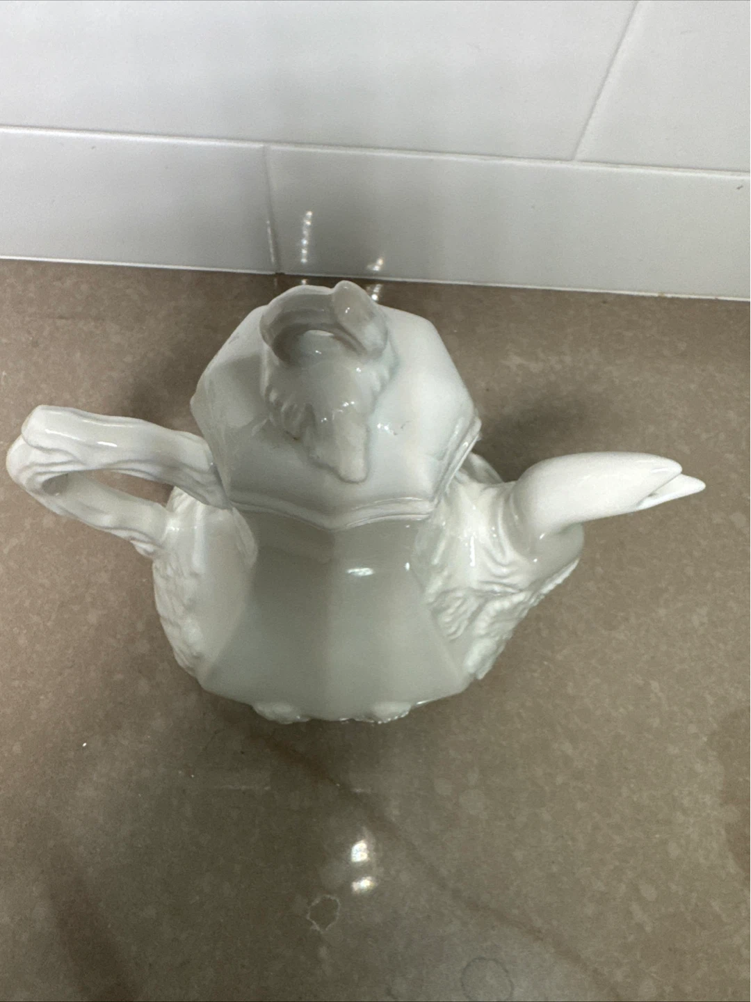 Red Cliff White Ironstone Coffee Teapot Grape Leaf Flawless - photo 4