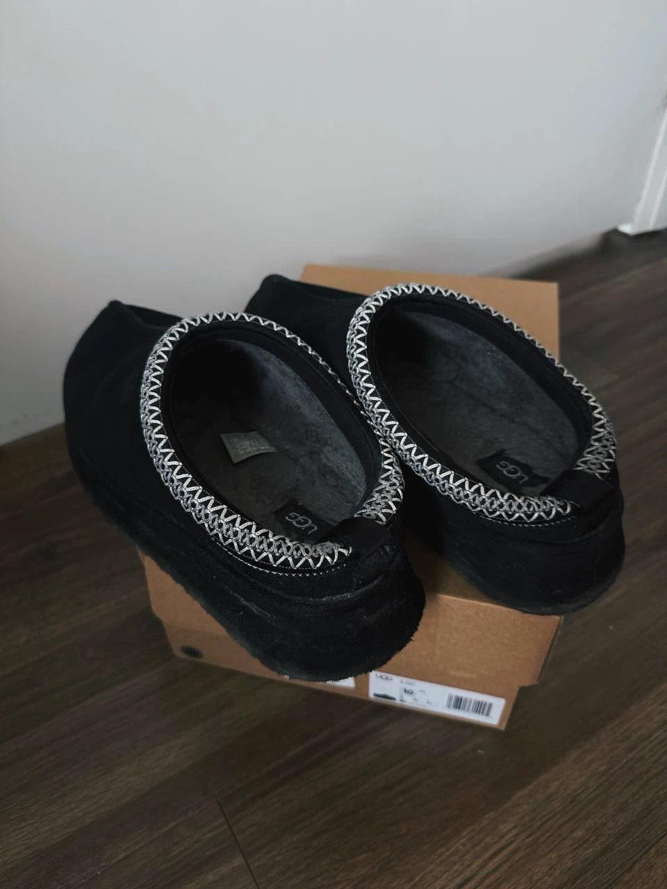UGG TAZZ 2 – Size 10 (Black) - photo 5