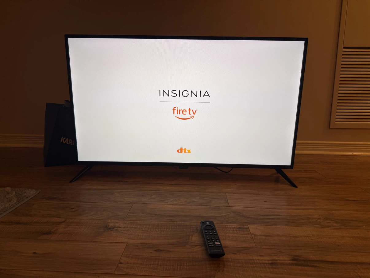 Insignia 42" 1080p LED Smart TV