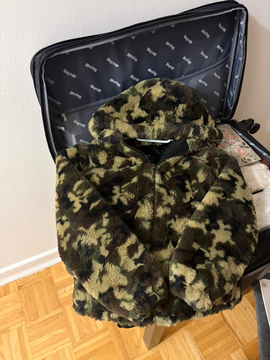 Bershka Camo Fleece Hooded Jacket - photo 3