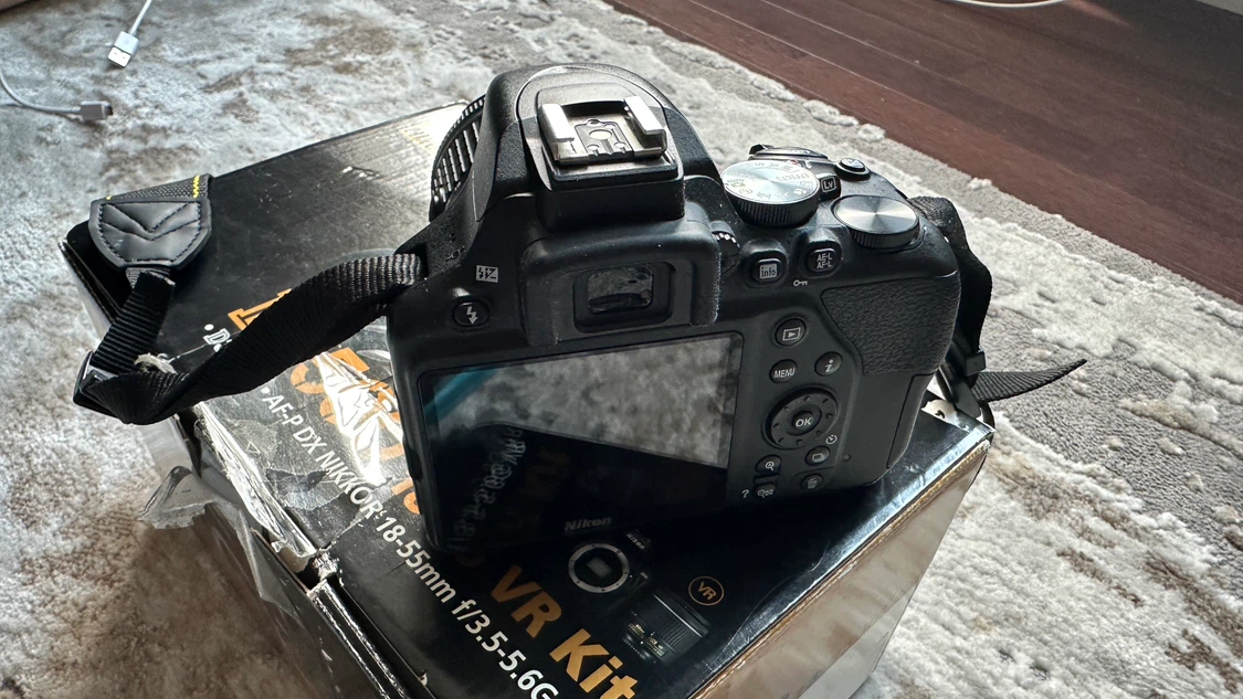 Nikon D3500 DSLR Camera Kit with 18-55mm VR Lens - photo 2