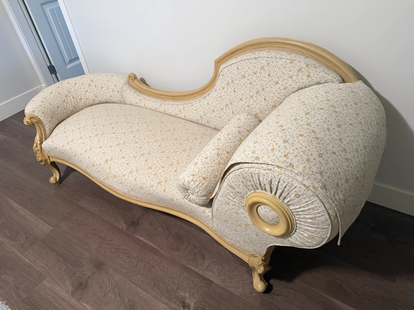 Vintage Chaise Lounge with Floral Print Fabric - photo 2