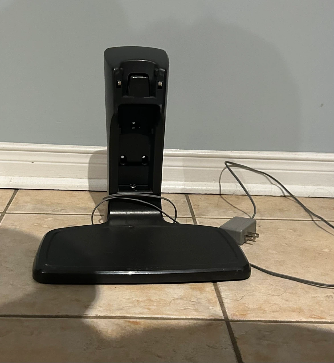 Electrolux ErgoRapido Stick Vacuum - photo 3