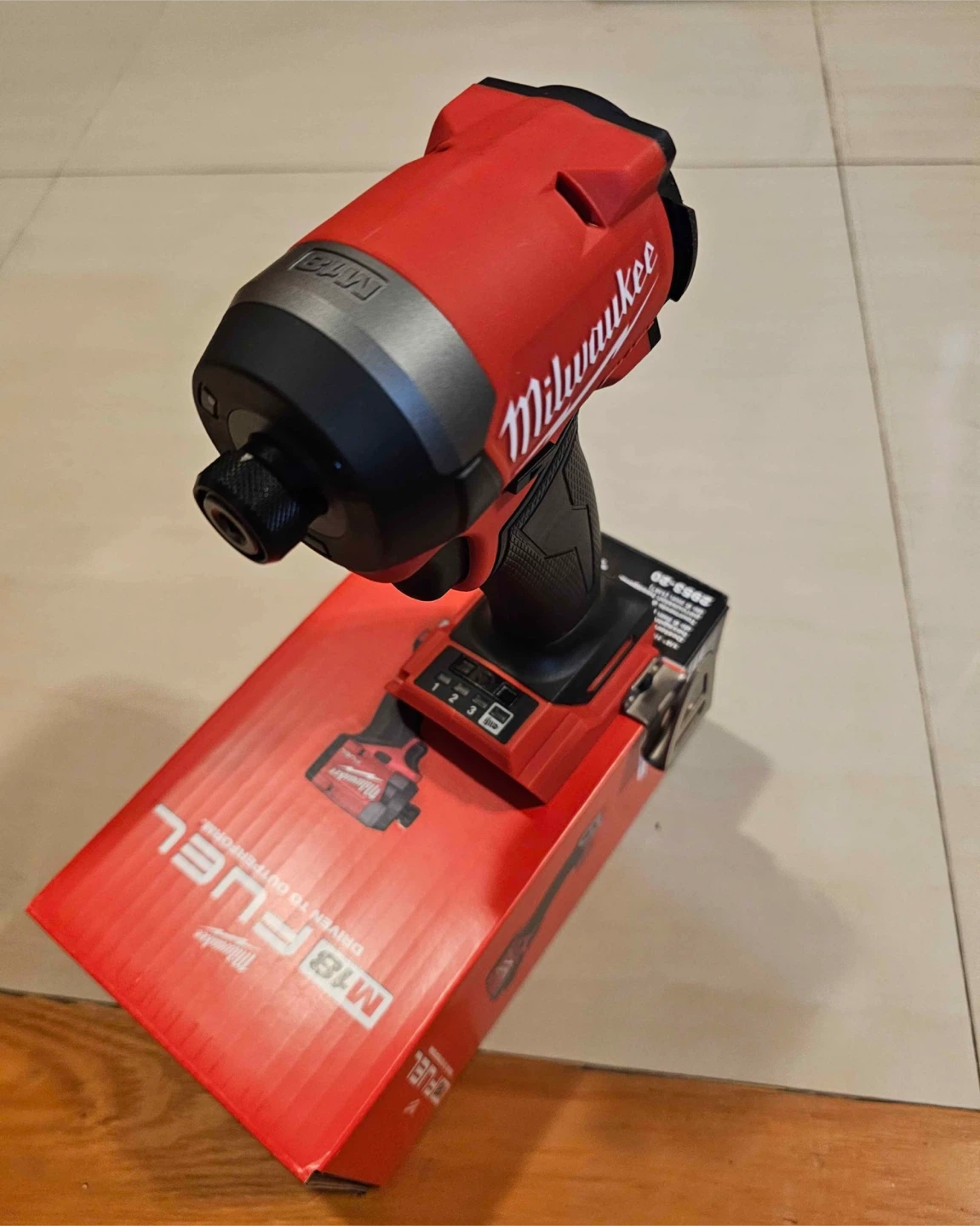 Milwaukee m18 fuel impact driver - photo 5