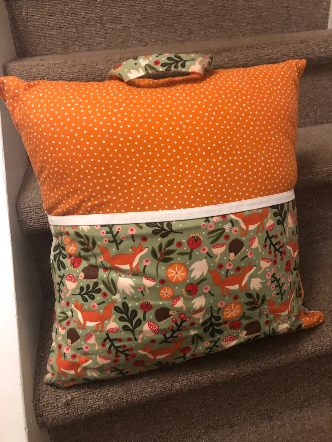 Reading pillow