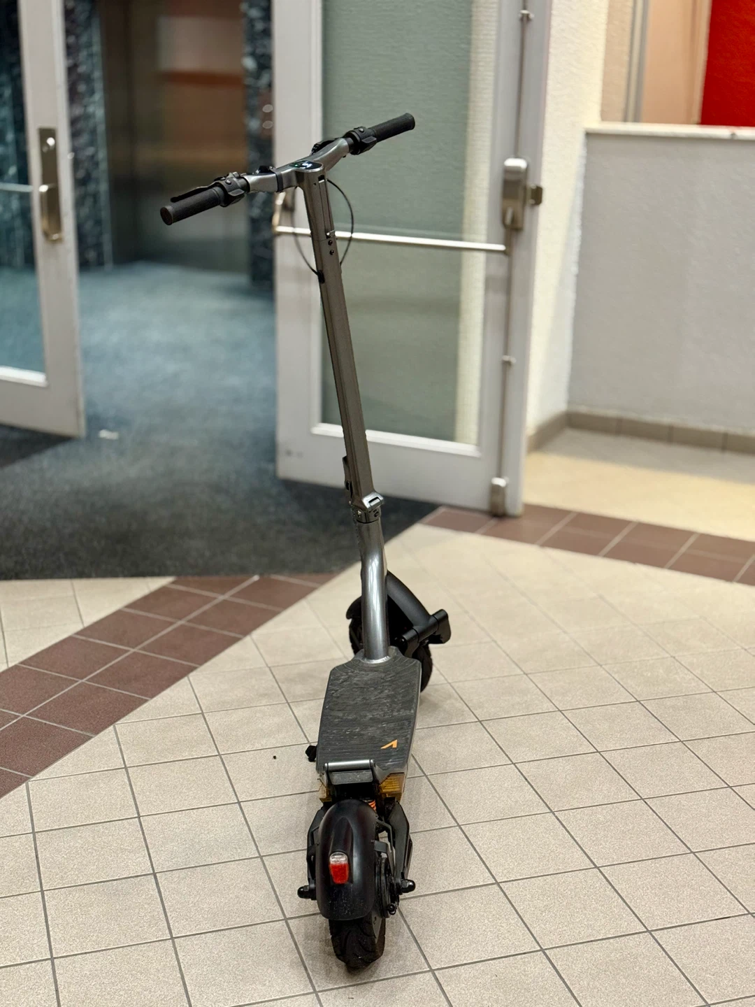 Apollo City Pro (Dual Motor) Electric Scooter - photo 3