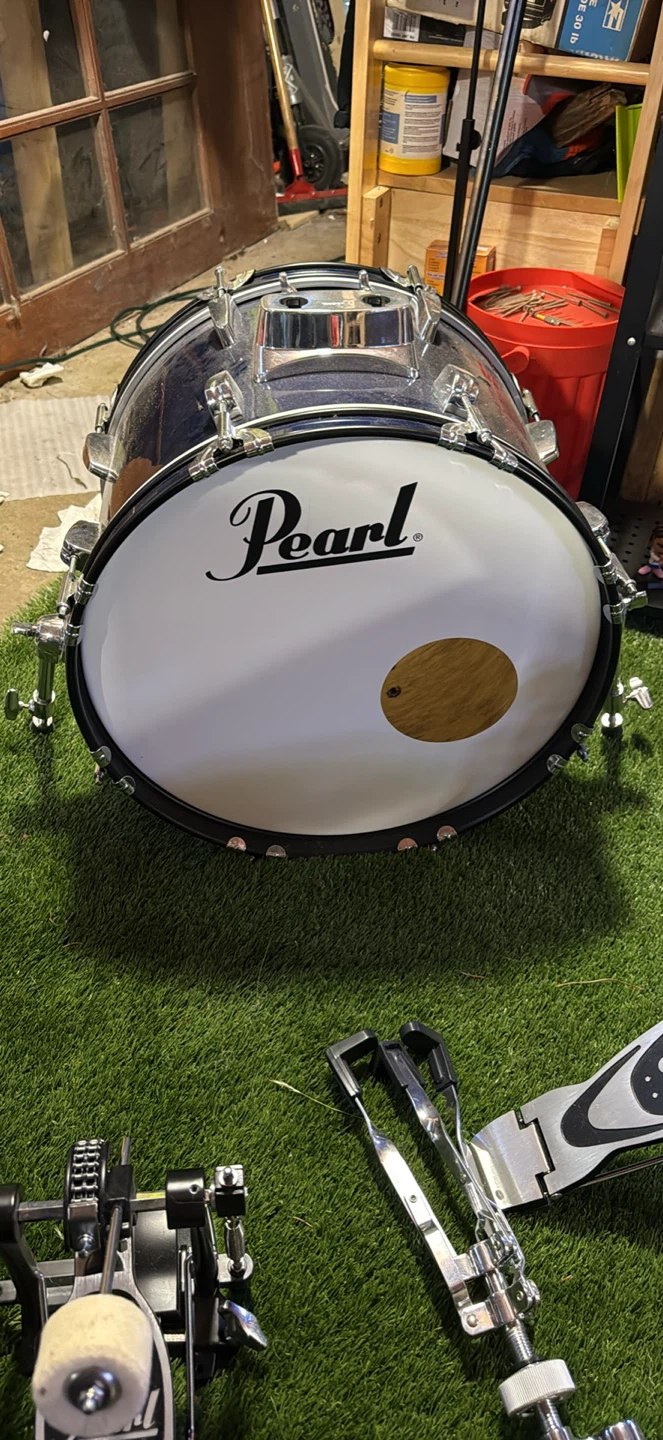 Pearl Roadshow Drum Kit