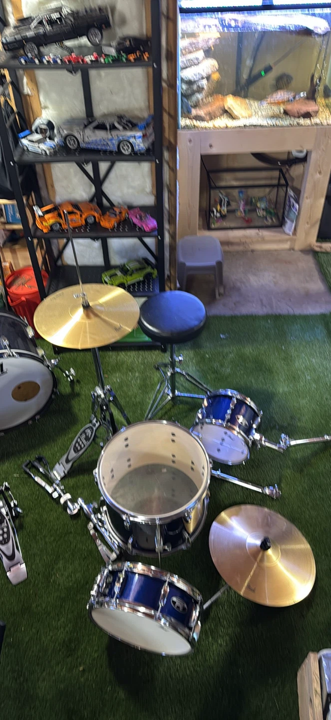 Pearl Roadshow Drum Kit - photo 2
