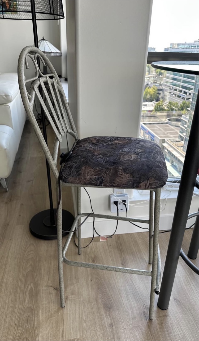 bar top stools
