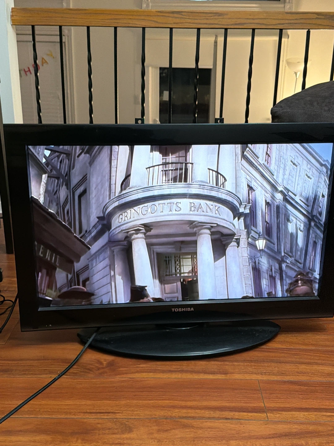 Toshiba Flat Screen TV 40 inches
