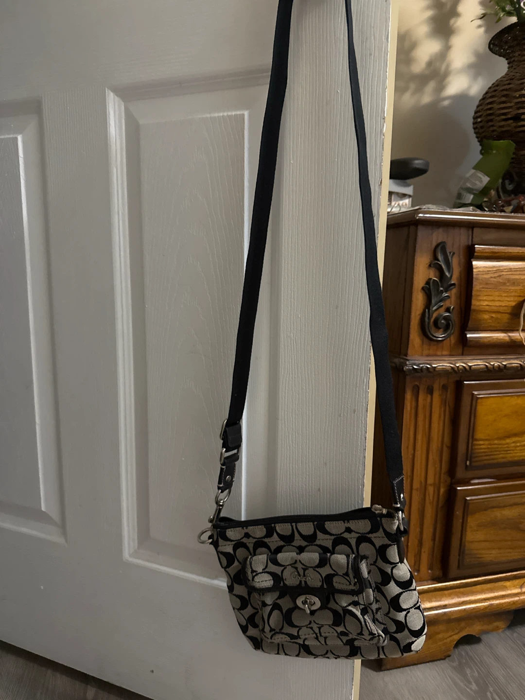 Coach Signature C Monogram Shoulder Bag - photo 2