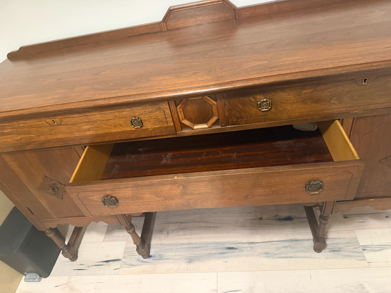 Vintage Wooden Sideboard Buffet - photo 3