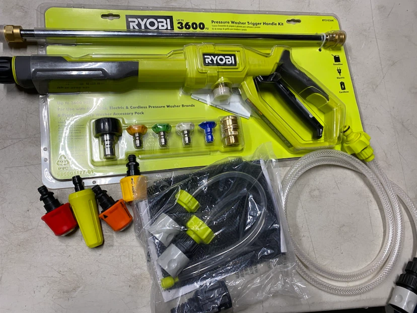 Pressure washer handle kit with lots of attachments Brand new