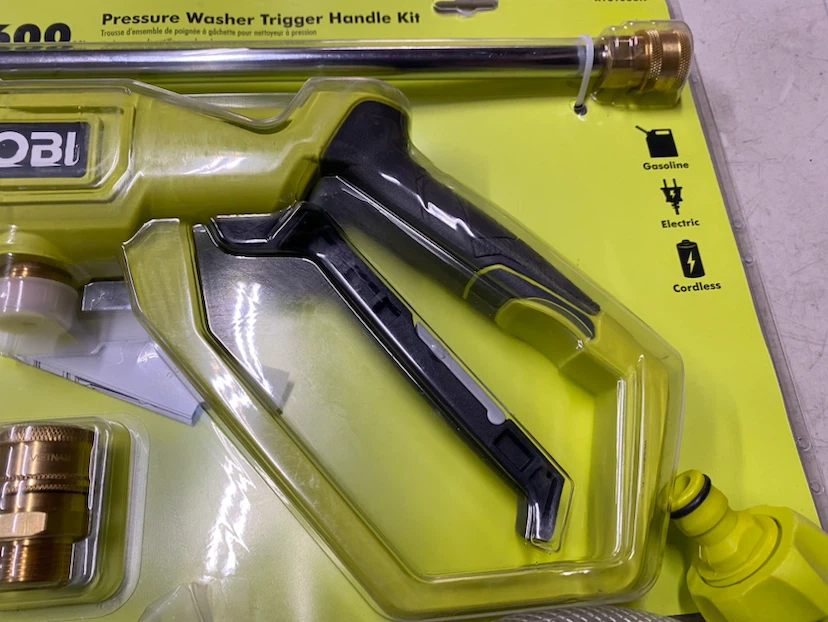 Pressure washer handle kit with lots of attachments Brand new - photo 3