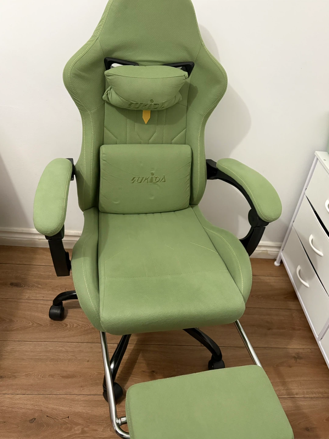 Green Gaming Chair with Footrest & Massage – Moving Sale