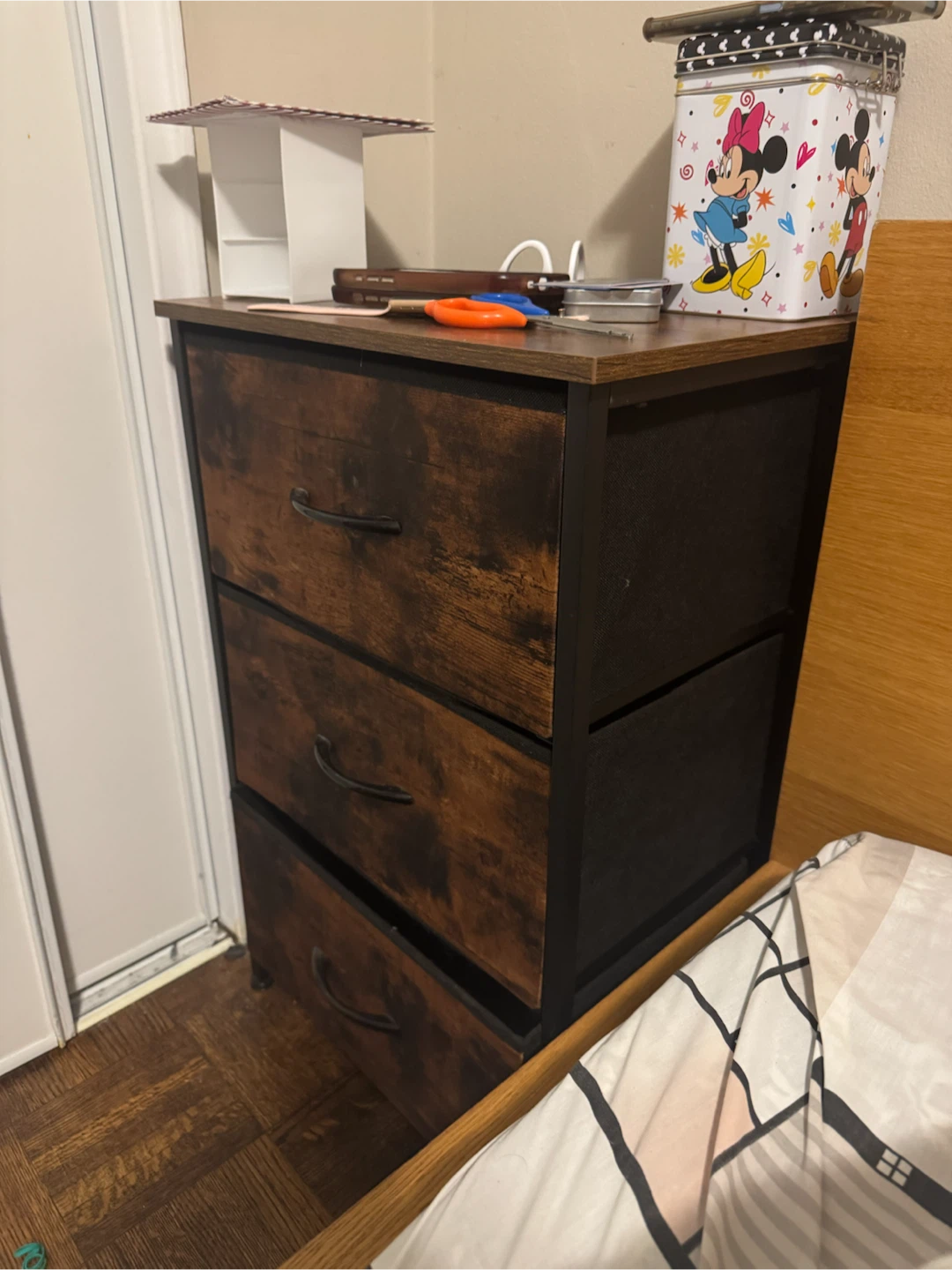 3 Drawer Dresser (2 pcs) 40$ each 70$ for 2 - photo 2