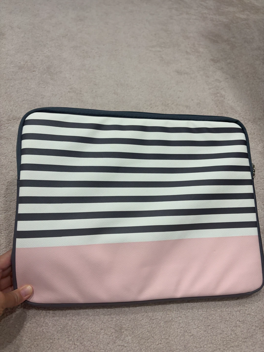 Striped Laptop Sleeve bag with zipper - photo 3