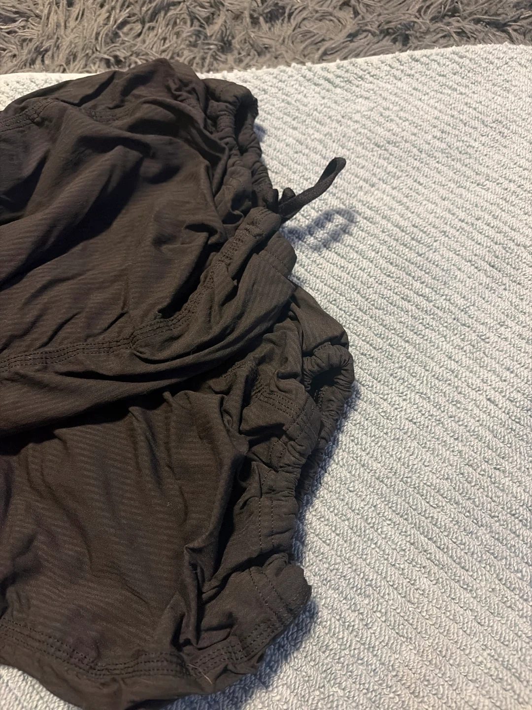 Lululemon Black Chevron Stripe Athletic Pants - photo 3
