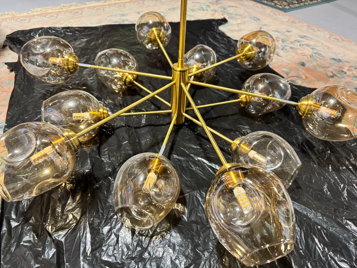 12 Lights Chandelier with Champagne Glass Shades - photo 4