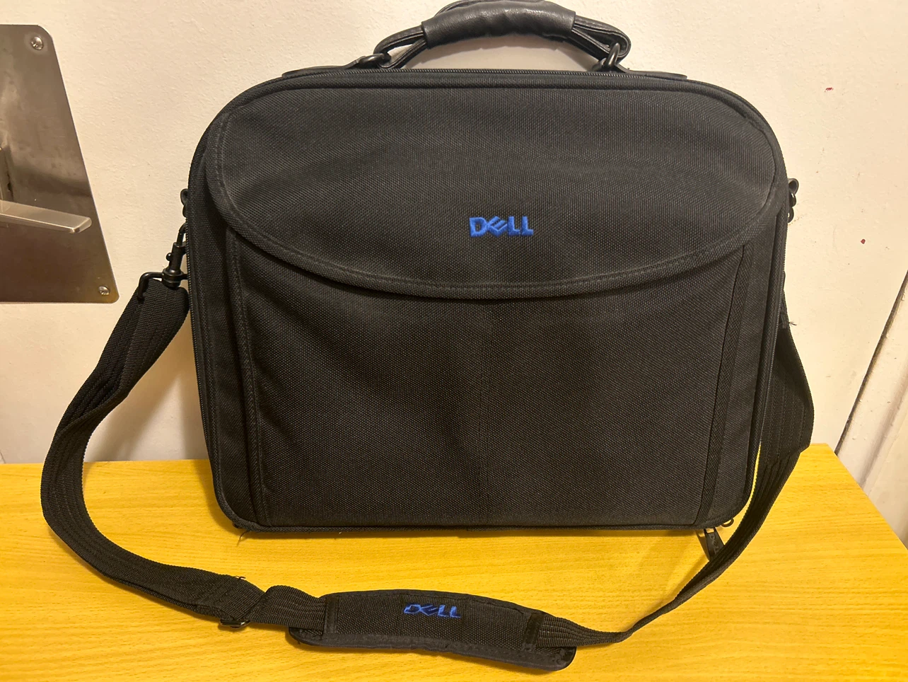 Dell Black Laptop Bag with Shoulder Strap - photo 5