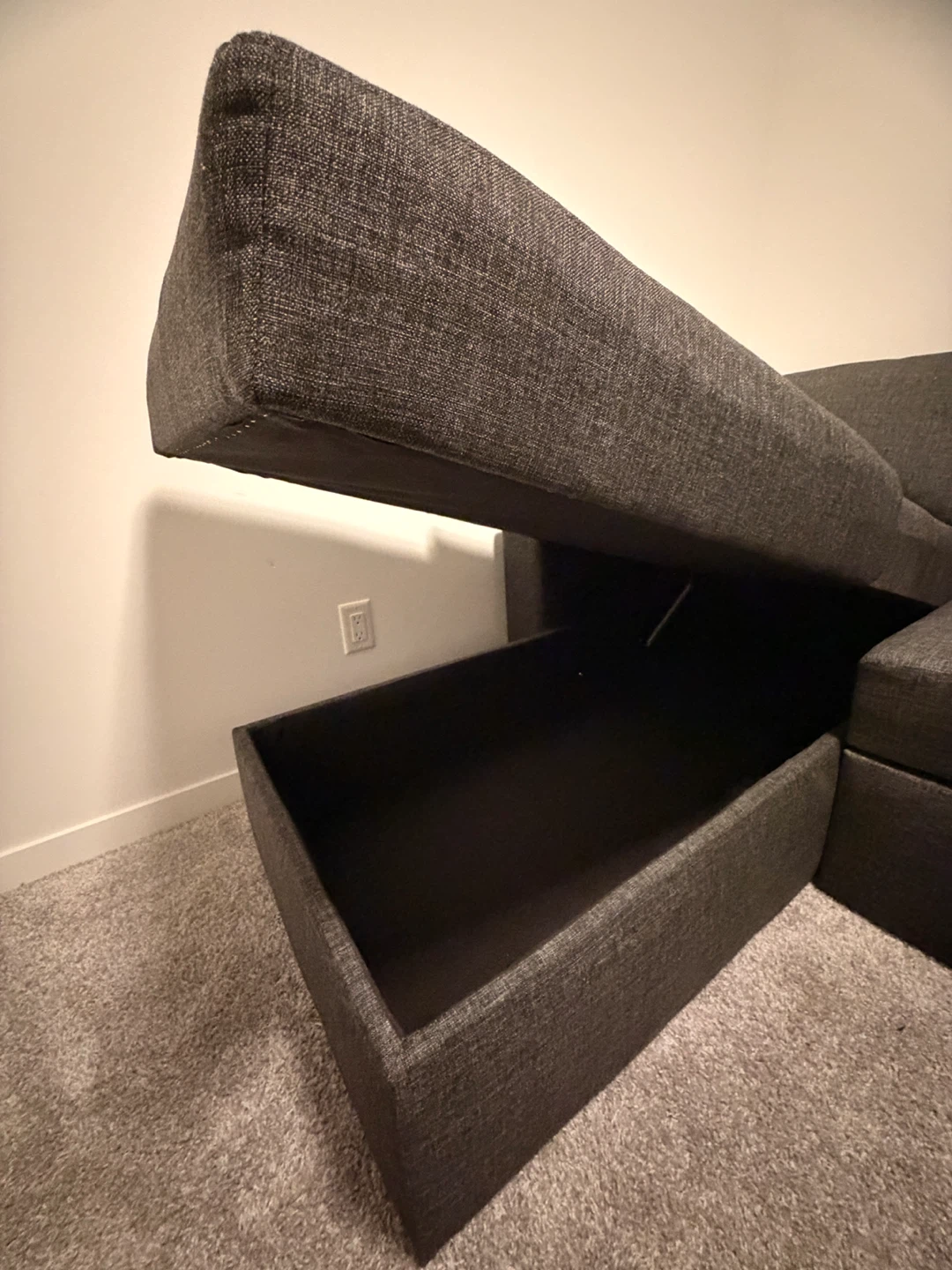 Pull out sectional sofa, chaise lounger with storage - photo 4