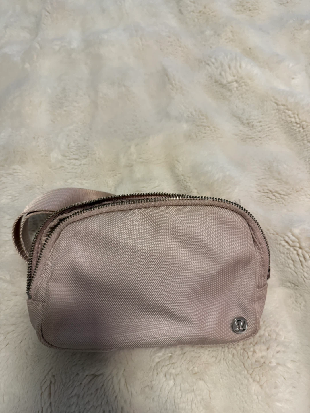 Lululemon Everywhere Belt Bag - Light Pink - photo 3