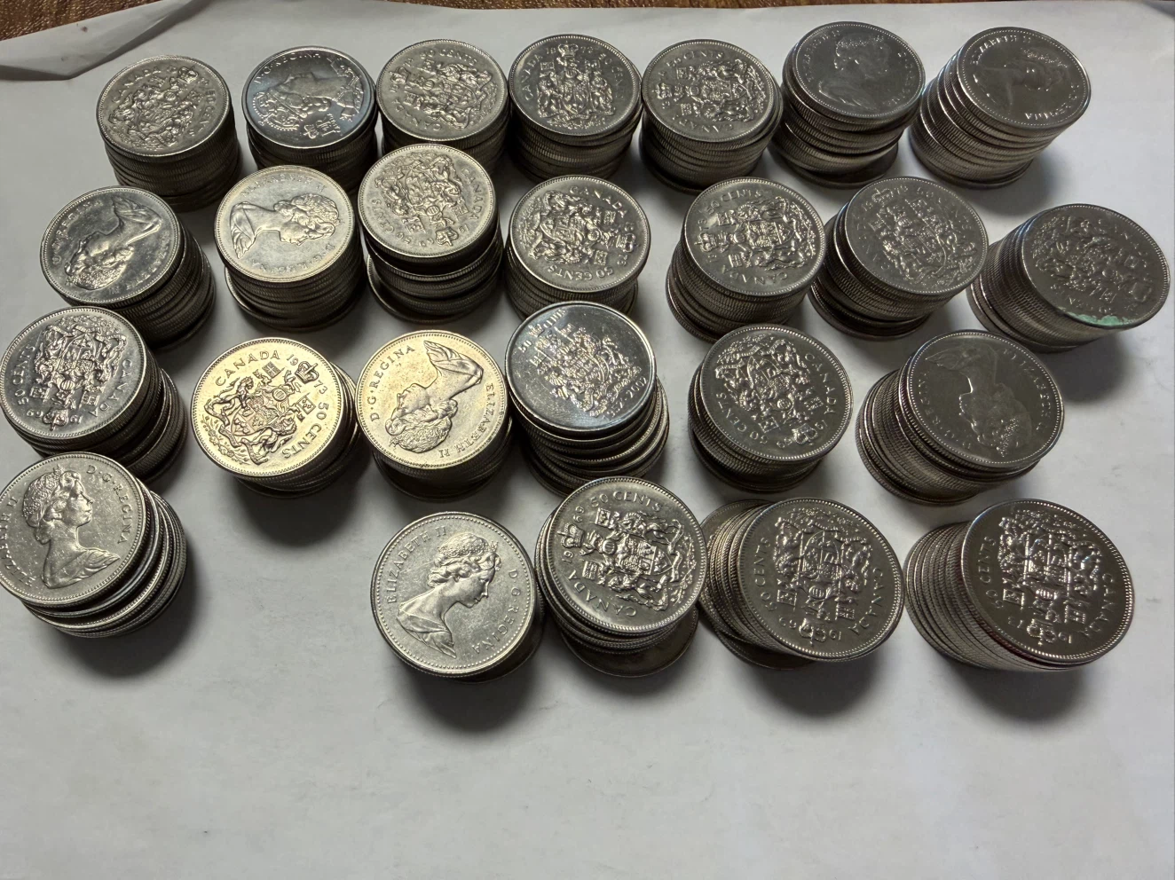100 Assorted Canadian 50 Cent Coins - photo 2