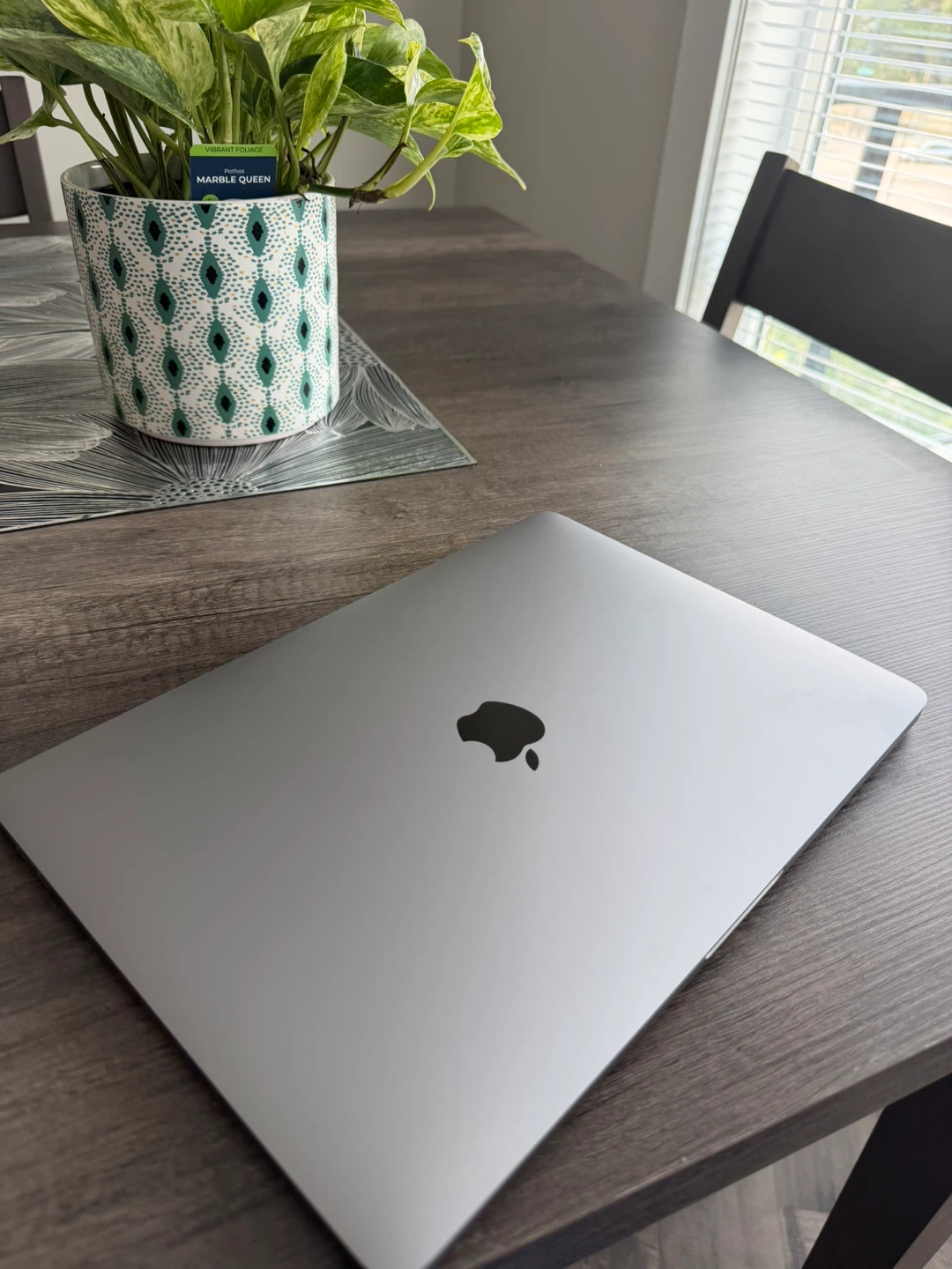 Macbook pro 2020 MI1 - photo 3