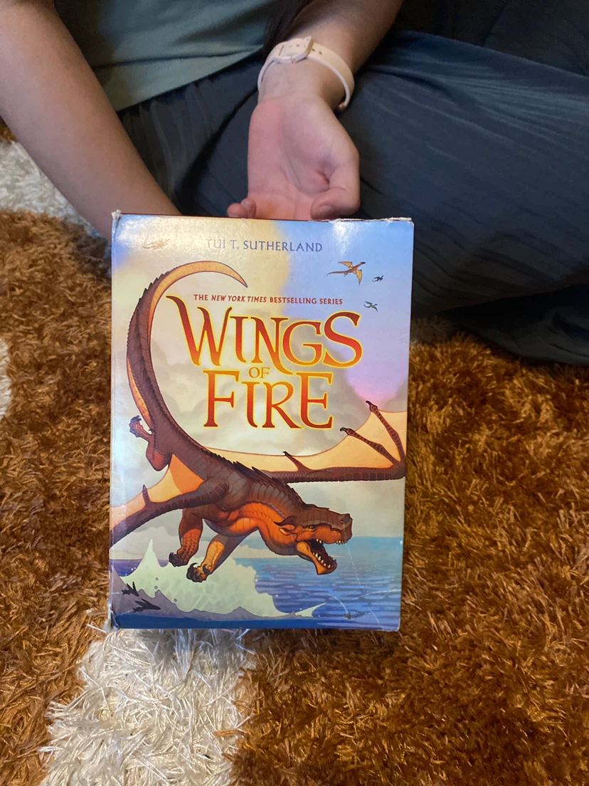 Wings of fire books 1-5 - photo 2