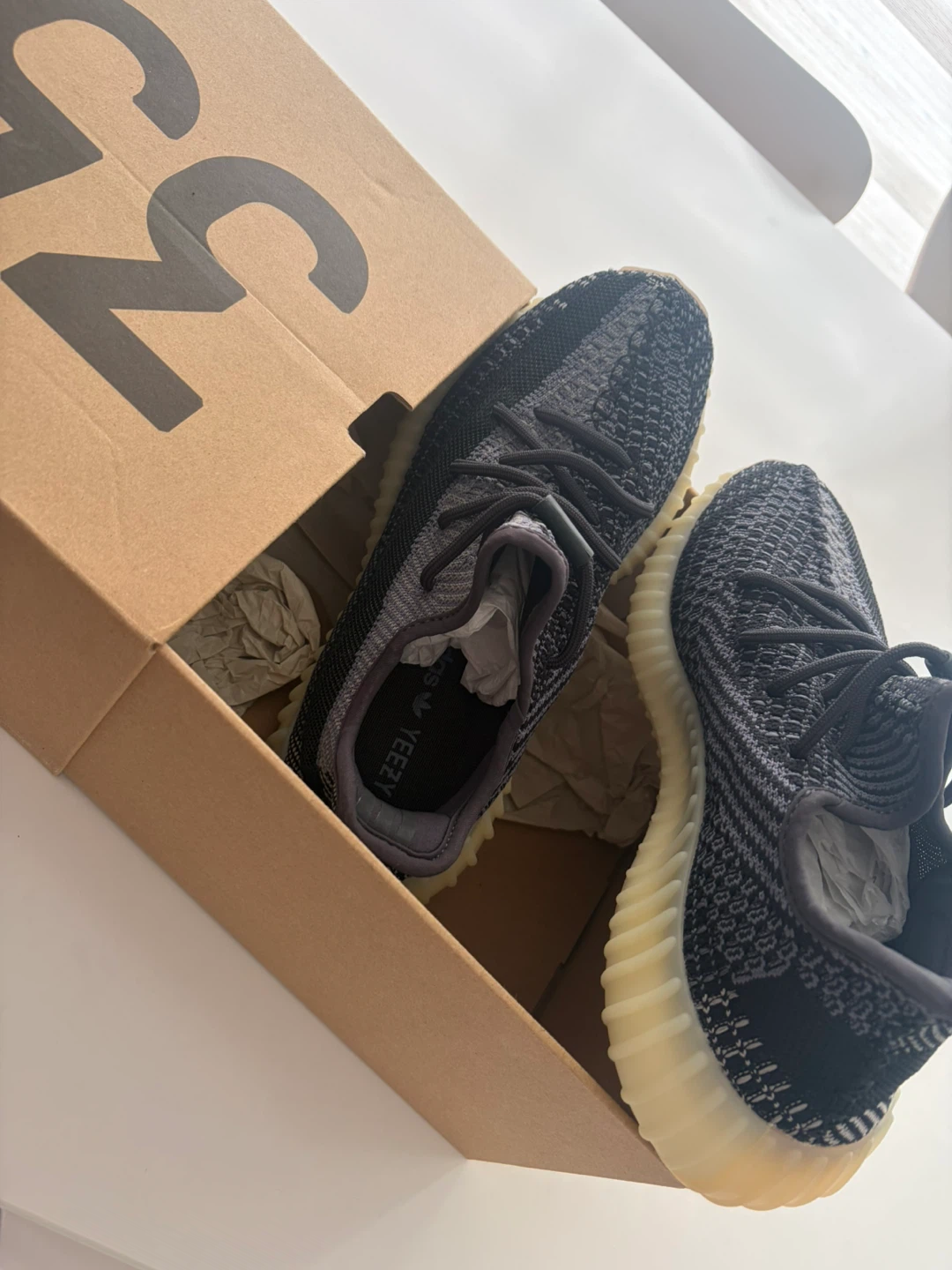 Adidas Yeezy Boost 350 V2 "Zebra" - photo 2