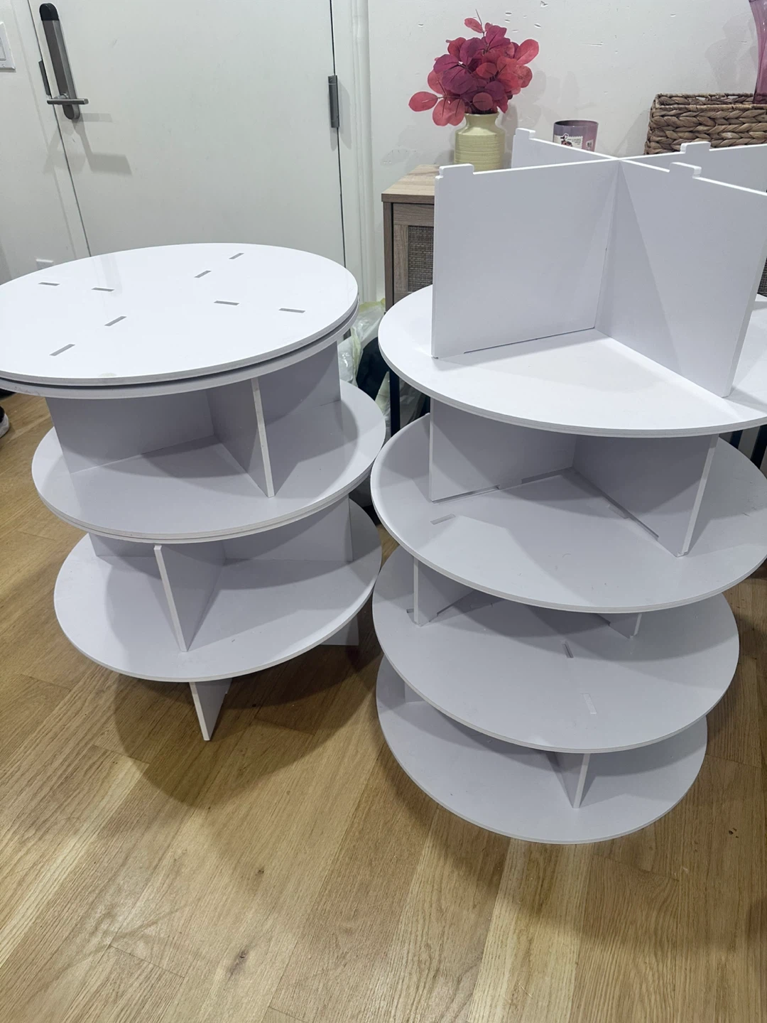 White 7 Tier Rotating Display Shelf
