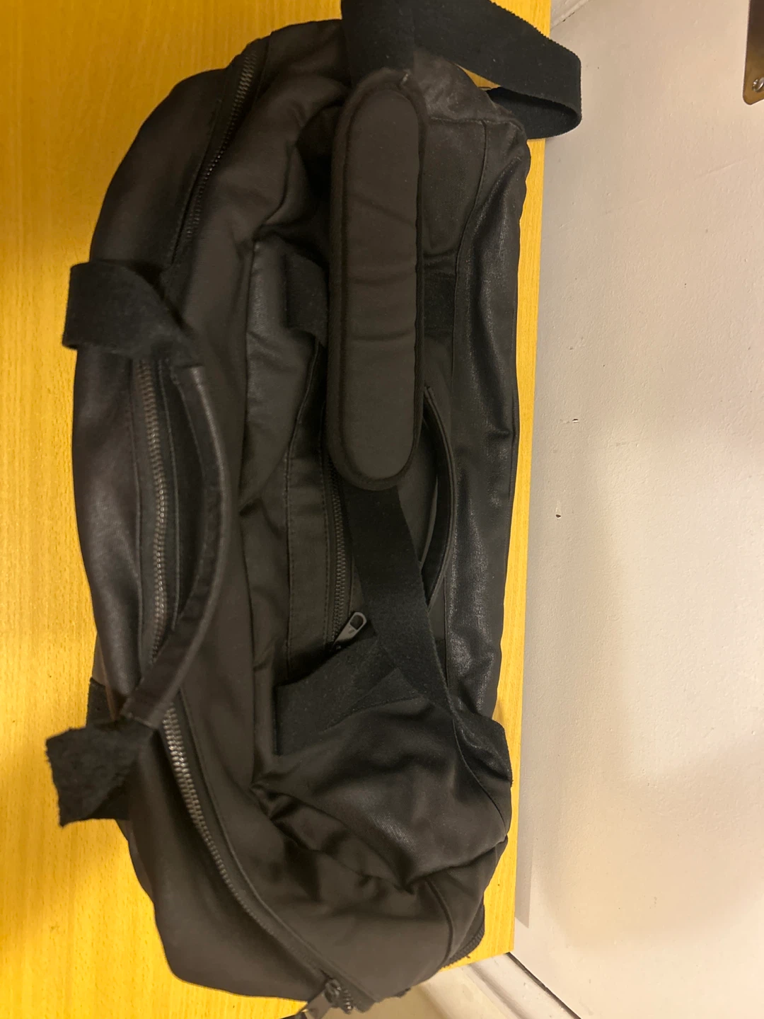 Verizon Media Duffel Bag - photo 2