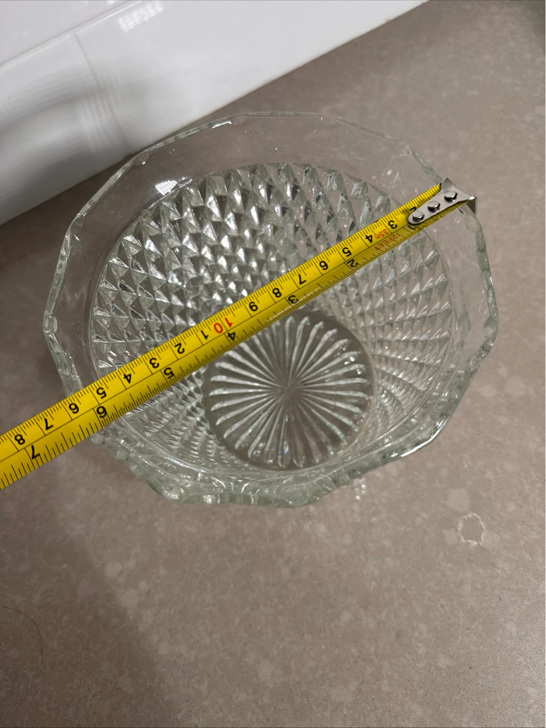 Glass Diamond Pattern Bowl - photo 5