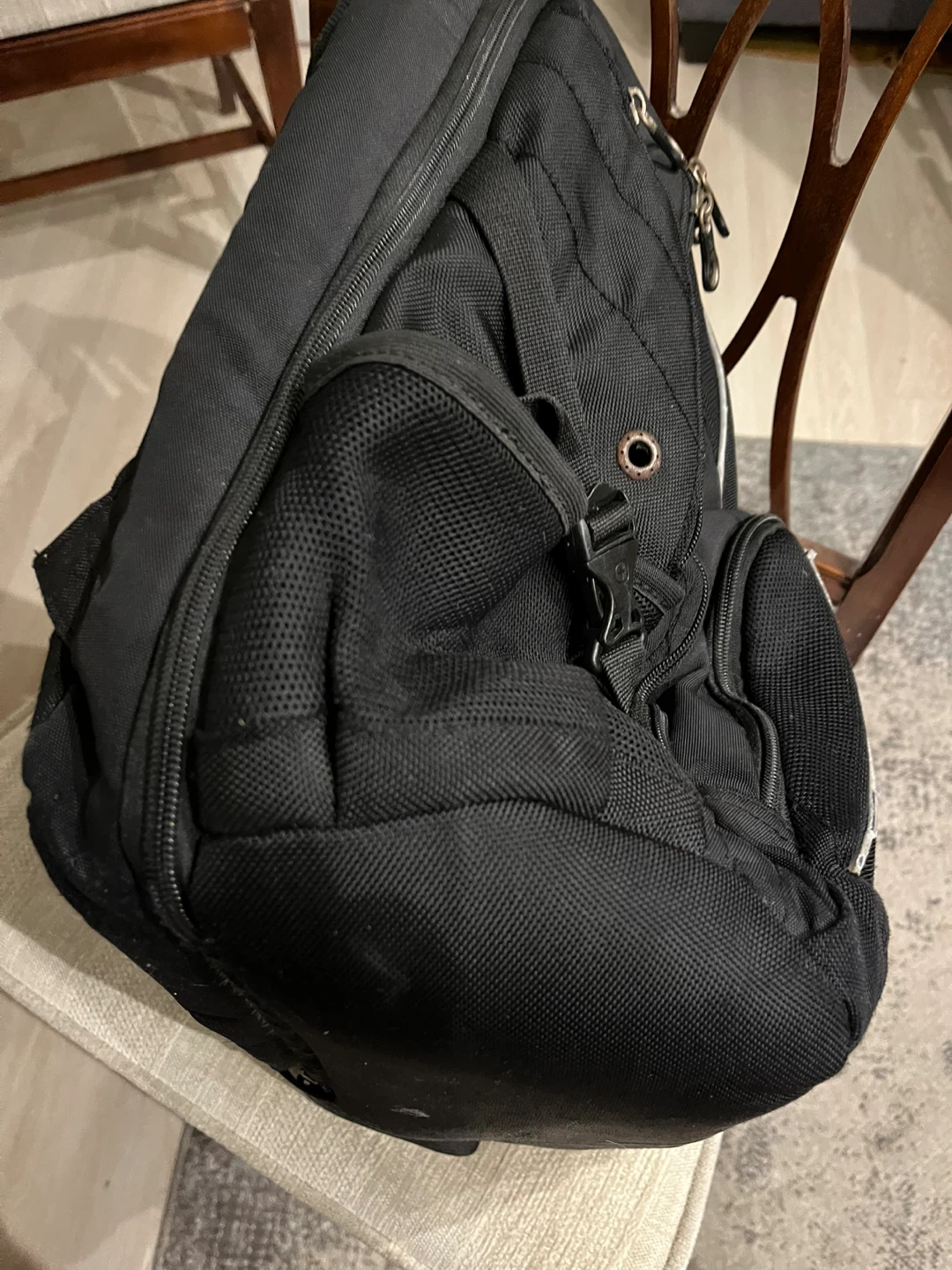 Black SwissGear Backpack - photo 3