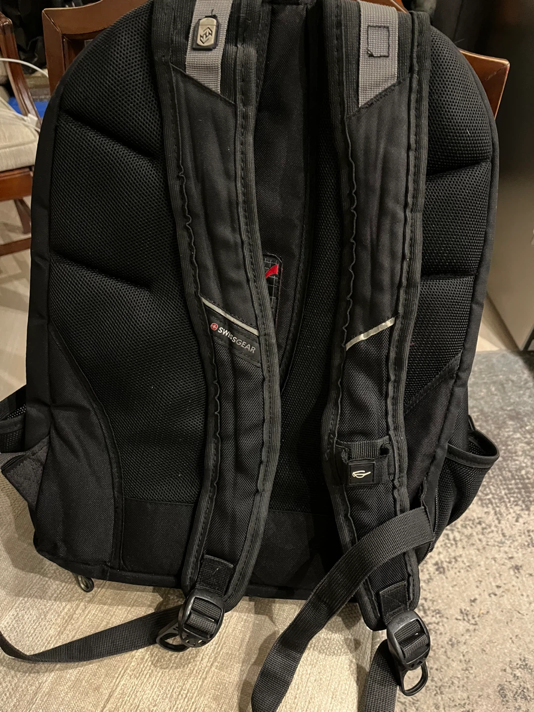 Black SwissGear Backpack - photo 5