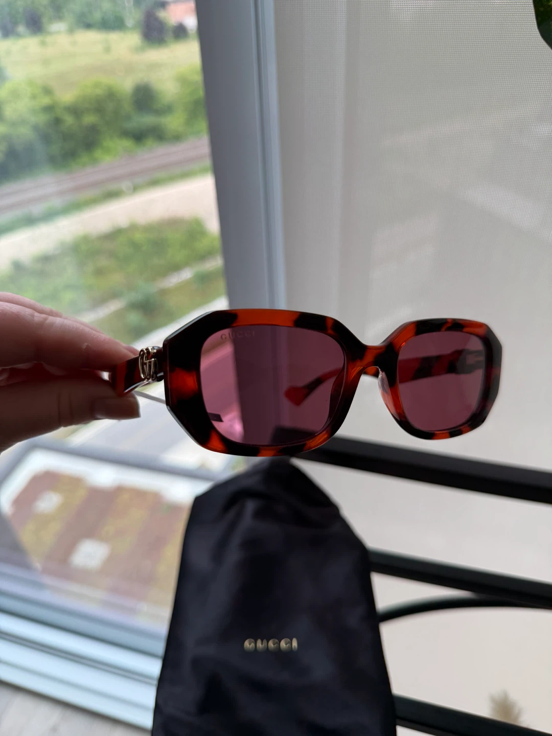 Gucci Sunglasses,Brand New with dustbag only - photo 5