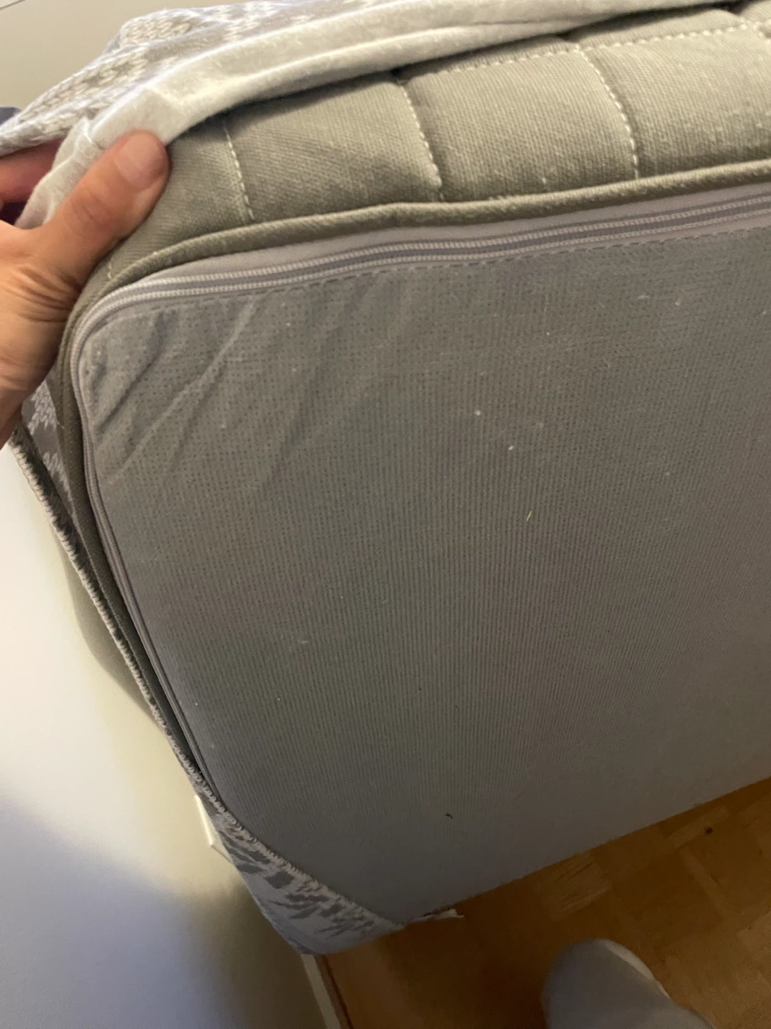 IKEA Queen Mattress - photo 3