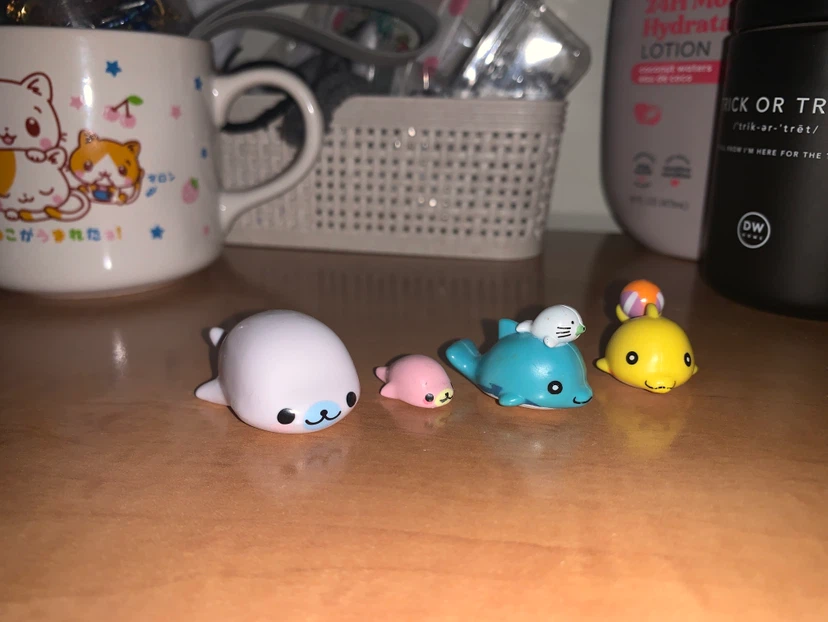 San-X Mamegoma tiny figures and two heisei retro dolphins