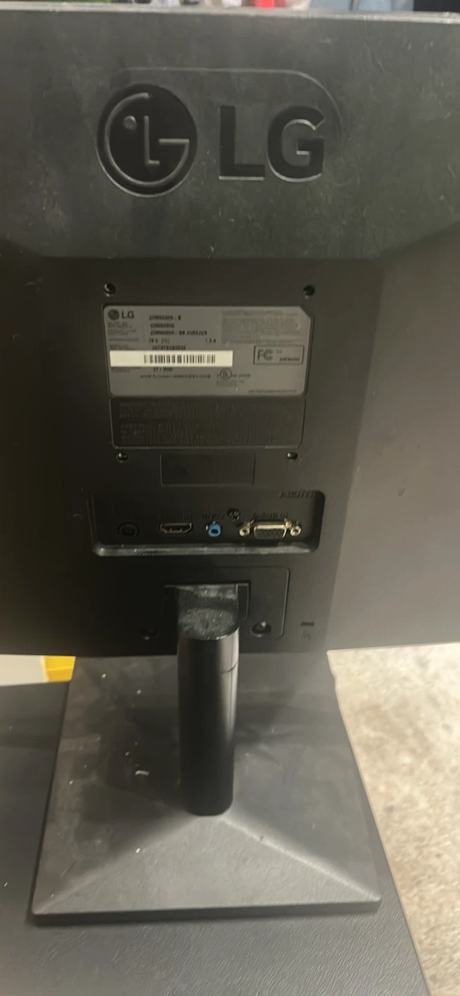 LG Monitor - photo 2