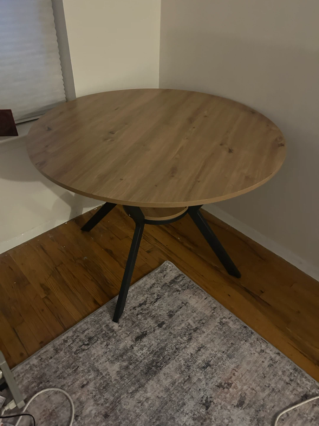 Round Wood Dining Table
