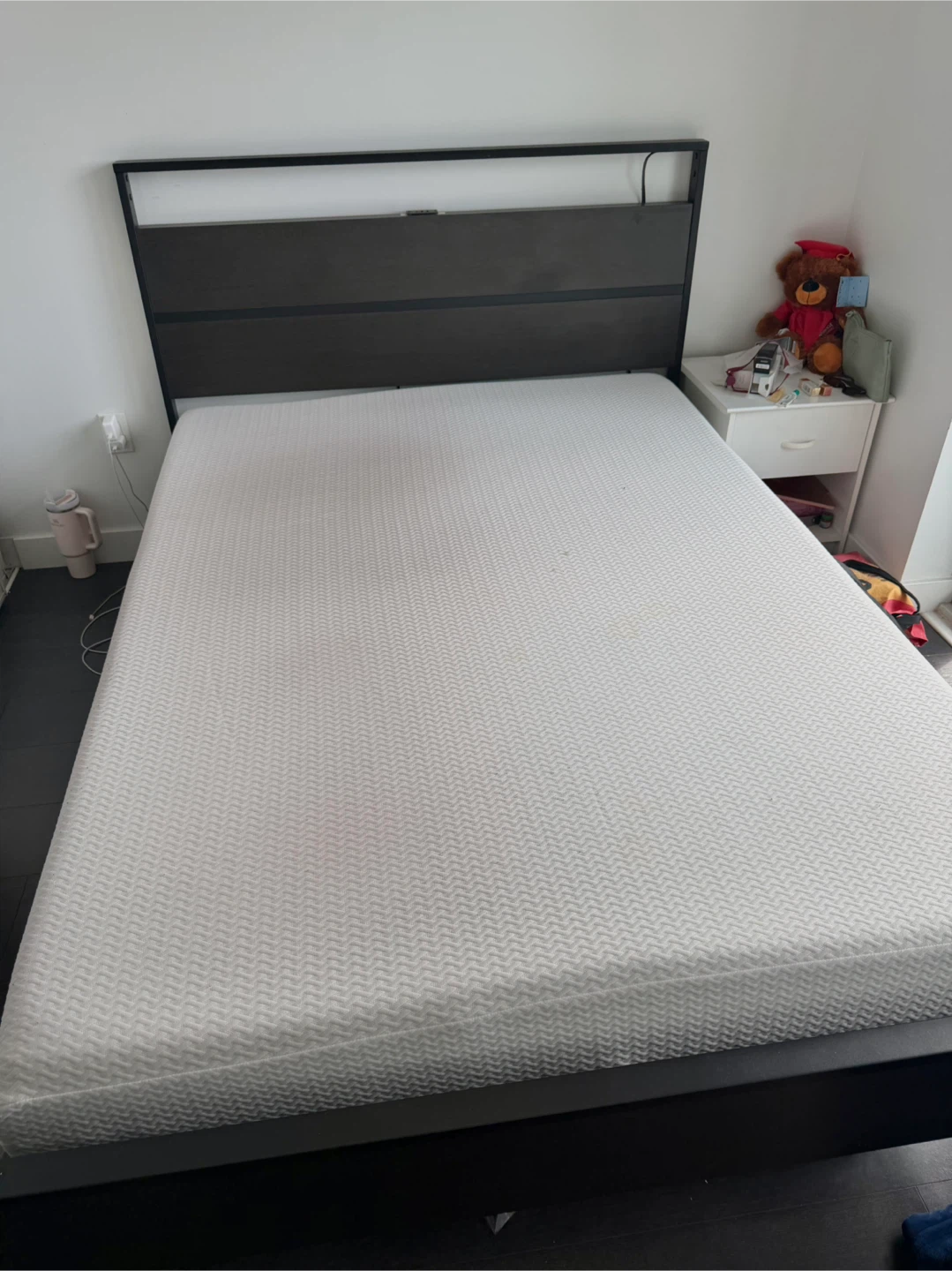 Full-Size Mattress + Bed Frame + Extras — $120 🛏️ - photo 5